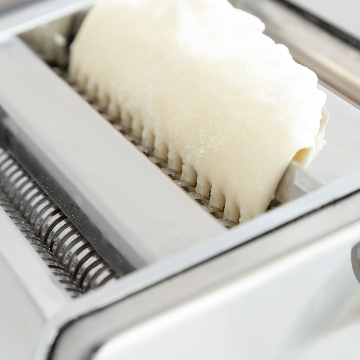 V2H51CA04100E5D32EDD8C52B353ADBBD7CR7696601P7